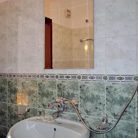 House Todorov بيت ضيافة *